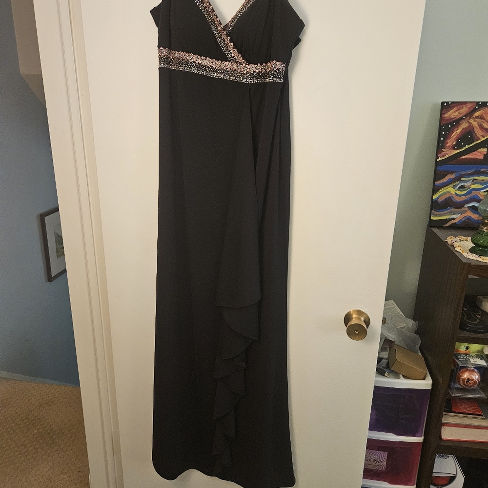 Sheila Yen Black Sequined Dress Size 6